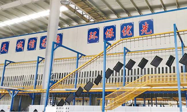 如何安全操作噴涂設備？